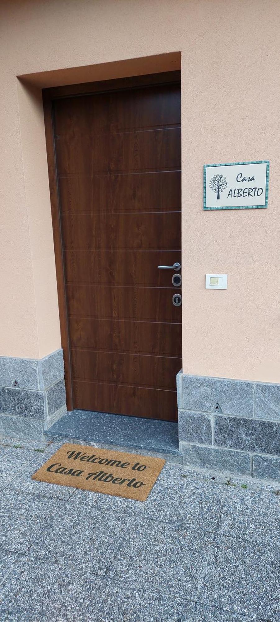 Casa Alberto - Appartamento Zona Bellagio Magreglio المظهر الخارجي الصورة